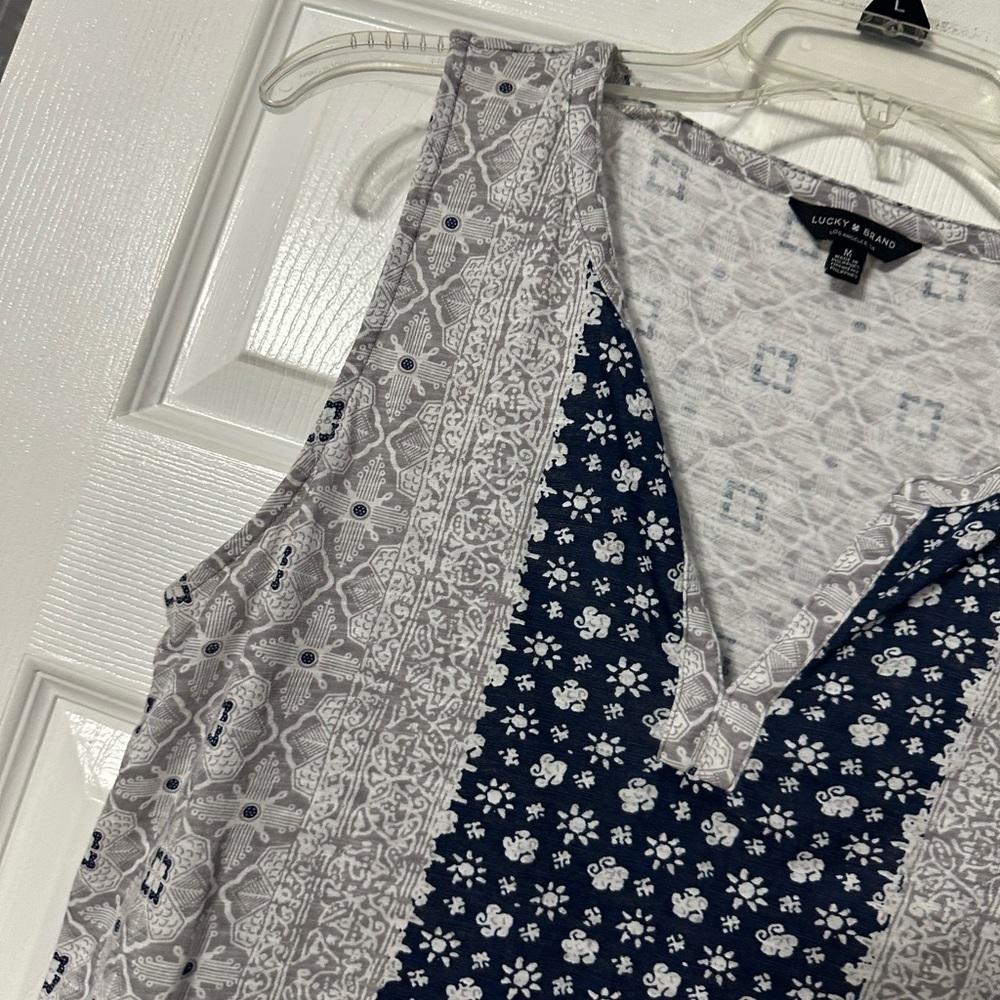 Lucky Brand Sleeveless Patterned Sumner Tank Top - Picture 5 of 13